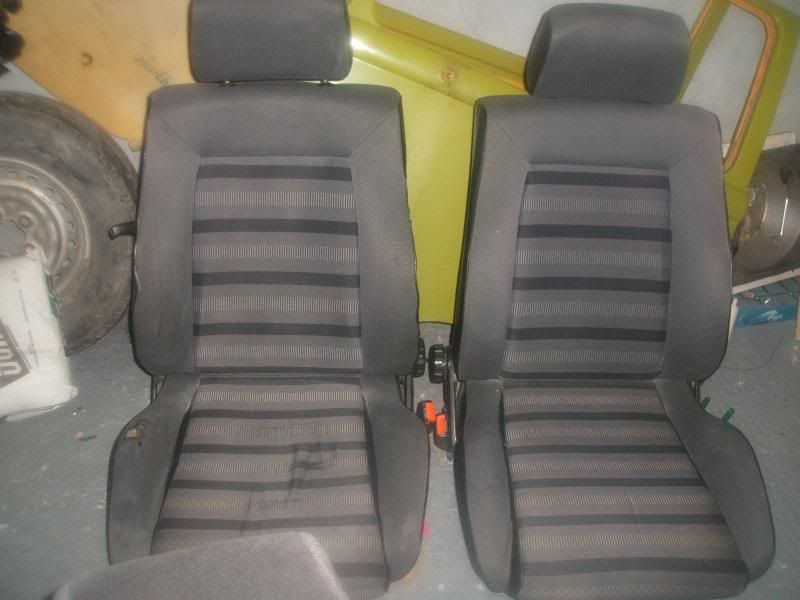 GolfGTISeats.jpg