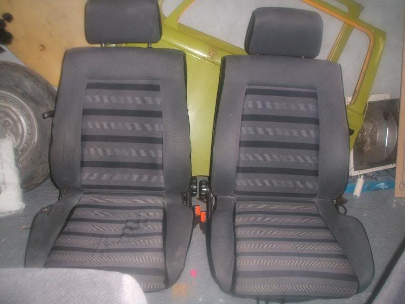 GolfGTISeats1.jpg