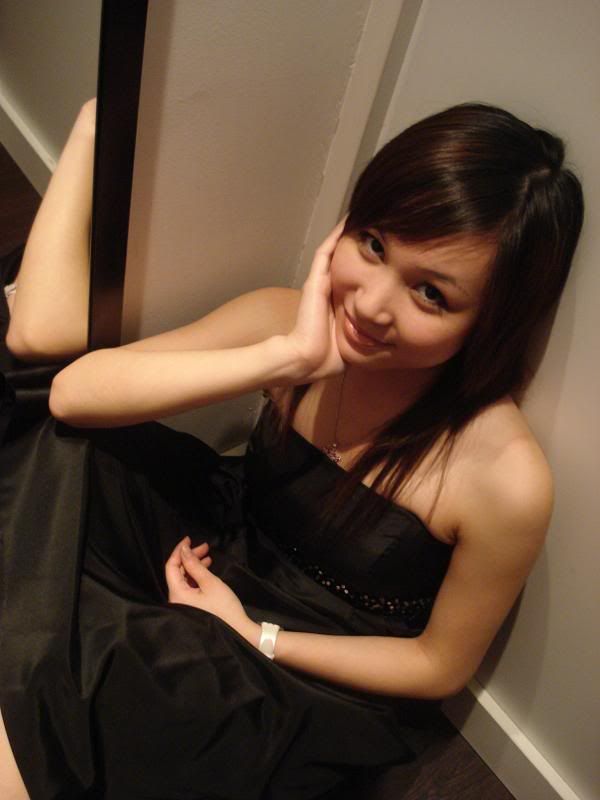 Qblackdress1.jpg