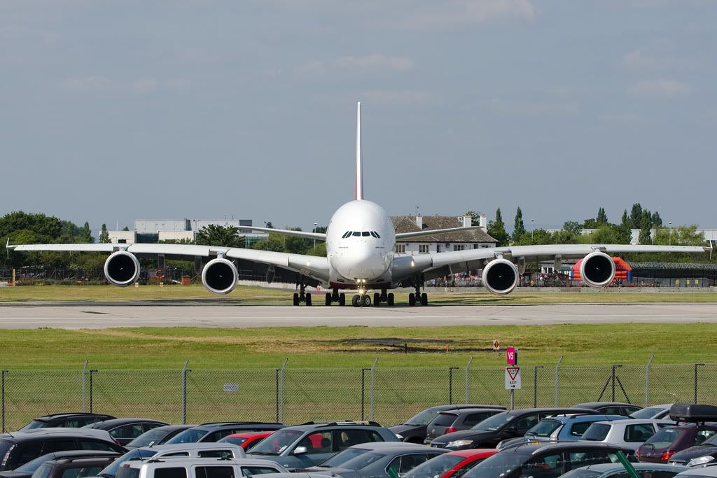 Emirates_A6-EDN_30_07_11_forum.jpg?t=1312224809