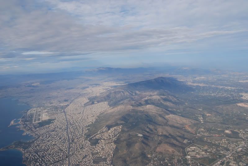 http://i69.photobucket.com/albums/i48/Deano777/Flight%20Sim/Athens%20-%20IOA%20-%20BEG/Athens%20Tirana/DSC_0553.jpg