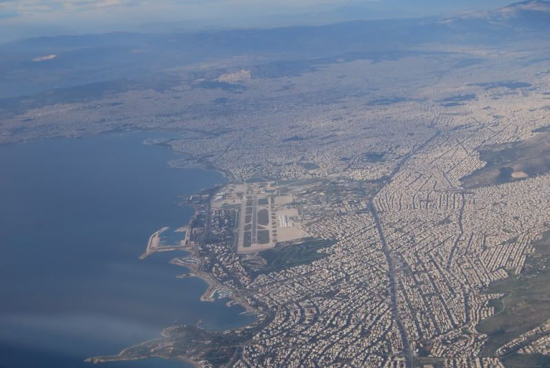http://i69.photobucket.com/albums/i48/Deano777/Flight%20Sim/Athens%20-%20IOA%20-%20BEG/Athens%20Tirana/DSC_0554.jpg