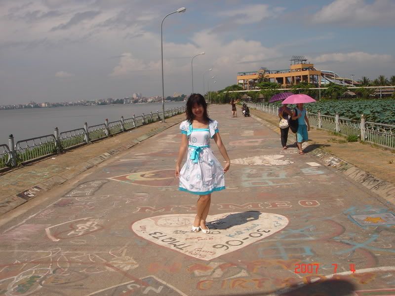 Photo Sharing and Video Hosting at Photobucket