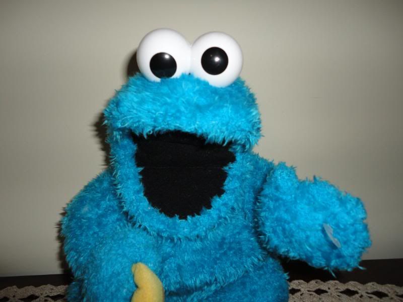 cookie monster me so hungry toy