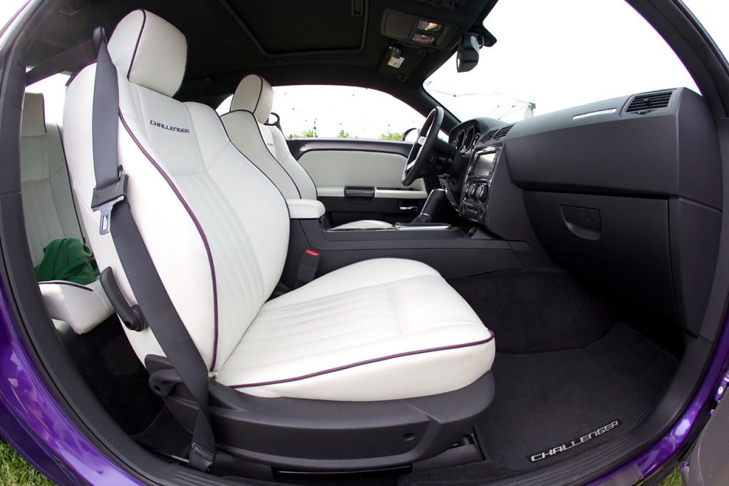 IMAGE: http://i69.photobucket.com/albums/i61/rsamos/IMG_4364-S.jpg