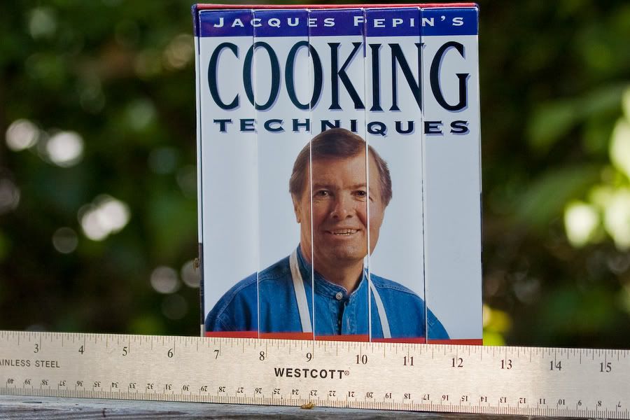 IMAGE: http://i69.photobucket.com/albums/i63/wiltonw/Focustestcropped-1.jpg