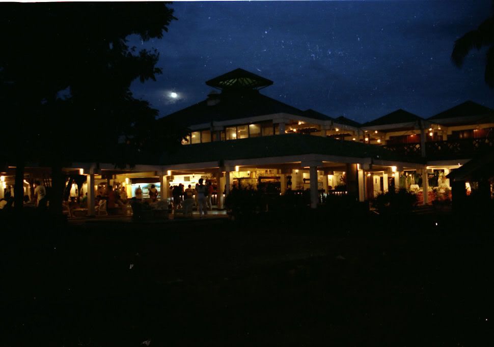 IMAGE: http://i69.photobucket.com/albums/i63/wiltonw/IMG.jpg