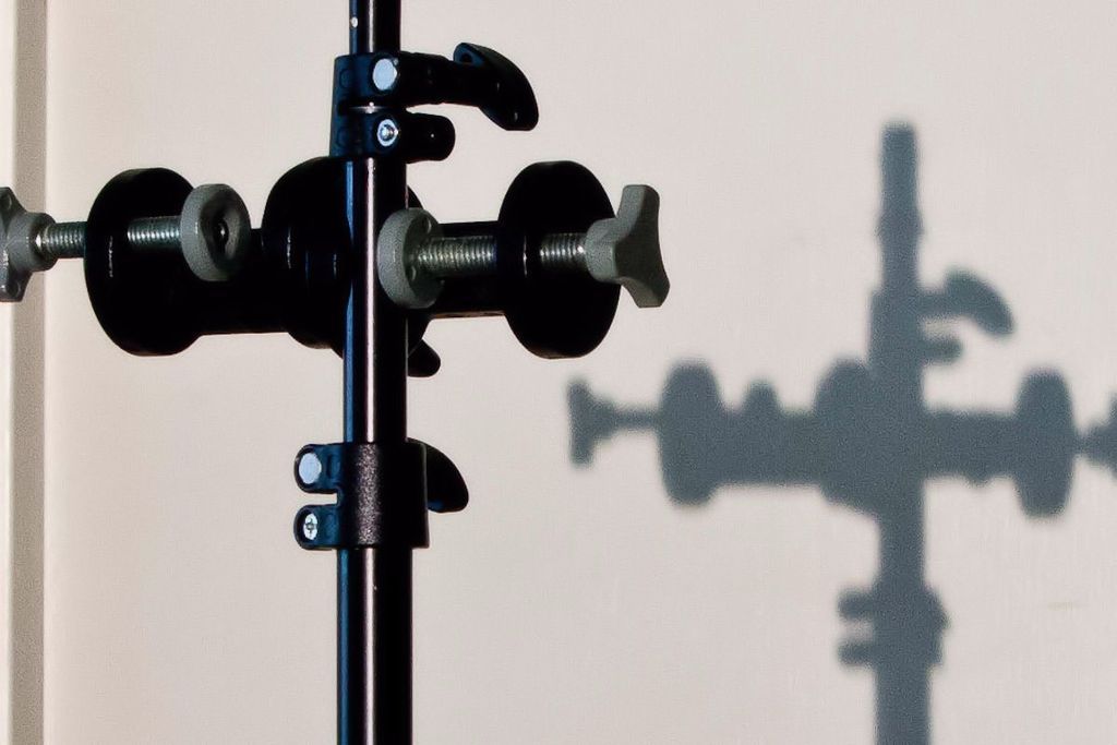 IMAGE: http://i69.photobucket.com/albums/i63/wiltonw/Principles/snooted%20fresnel-2_zpsntbtotua.jpg