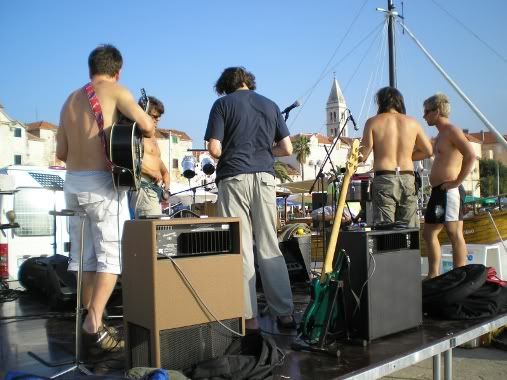 Photobucket - Video and Image Hosting