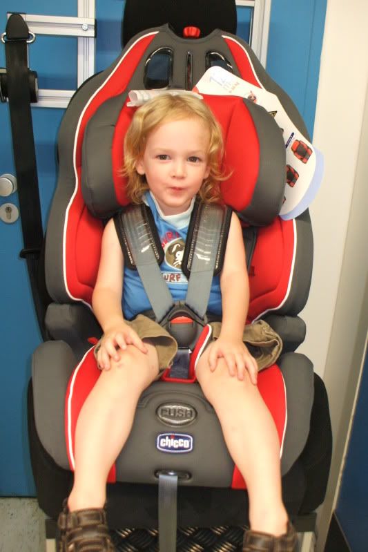 chicco booster seat. Pics of Chicco Neptune and