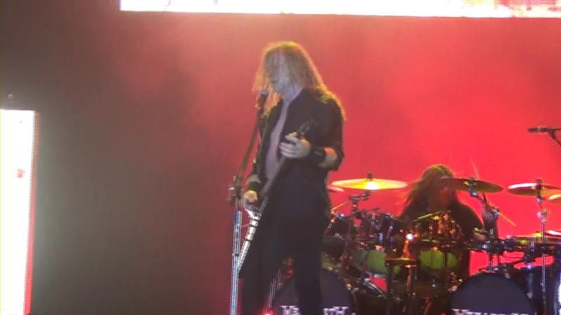 photo Megadeth_2014-08-04_Istanbul_screen_31422557235_zpsbgsbpycx.jpg