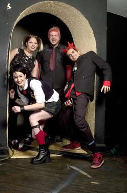 <img:http://i69.photobucket.com/albums/i75/gdfan2007/Music/MSI/mindless_self_indulgence_36-1.jpg>