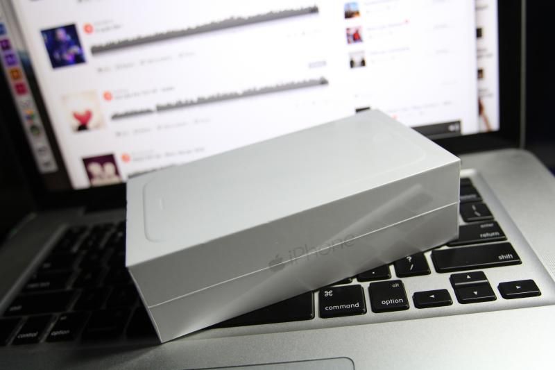 Cần bán iPhone 6 silver 128G hàng Mỹ full box, nguyên seal giá rẻ