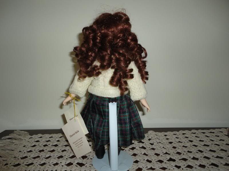 Alberon Dolls Ireland Shamrock Collection Roisin