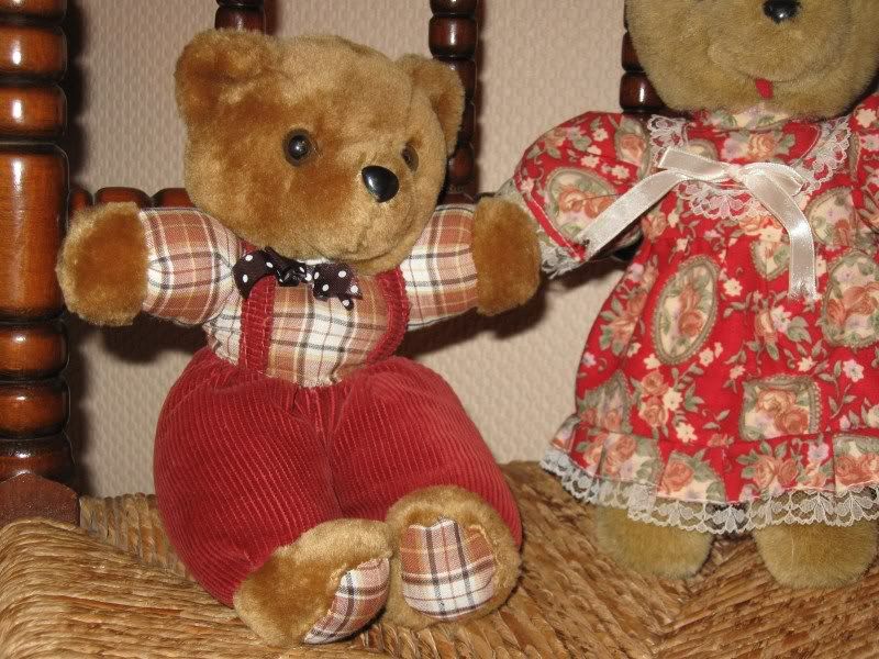 dressed teddy bears