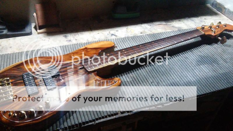 Precision Bass V IMG-20151231-WA0035_zpsbkiktphc