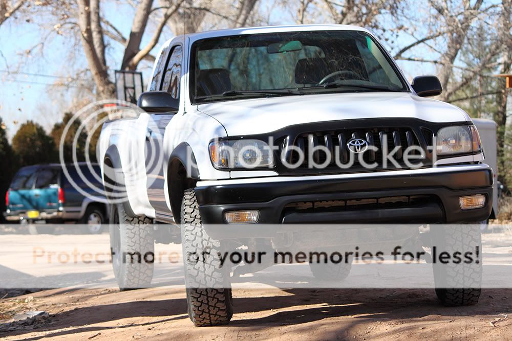 Trucks with skinny tires (235/85R16) World